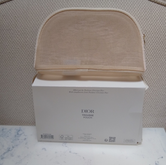 DIOR Mesh Beauty Pouch Bag Embroidered Butterflies and Dragonflies - Picture 2 of 8